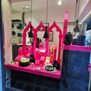 🔥🔥 New hot #visualdesign in our #flagshipstore in #venice 🔥🔥

Come and check it out in this #easter2022🐇🐣 festive season and discover all the new products we have for you!!!

#maison203 #SS2022 #hotpink #3dprintedjewelry #contemporaryjewellery #3dprinting #veniceforever #contemporaryjewellery #coolstuff #designerjewelry #joyeriacontemporanea #joiascontemporaneas #bijouxcreateur #bijoucontemporain #joalheria #schmuckdesign #schmuckkunst #gioiellocontemporaneo #smartjewelry #jewelrylover #bijouxmadeinitaly #fashiontechnology #parametricdesign